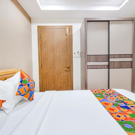 היידראבד Fabhotel Seri - Nr Kims Hospital, Gachibowli מראה חיצוני תמונה