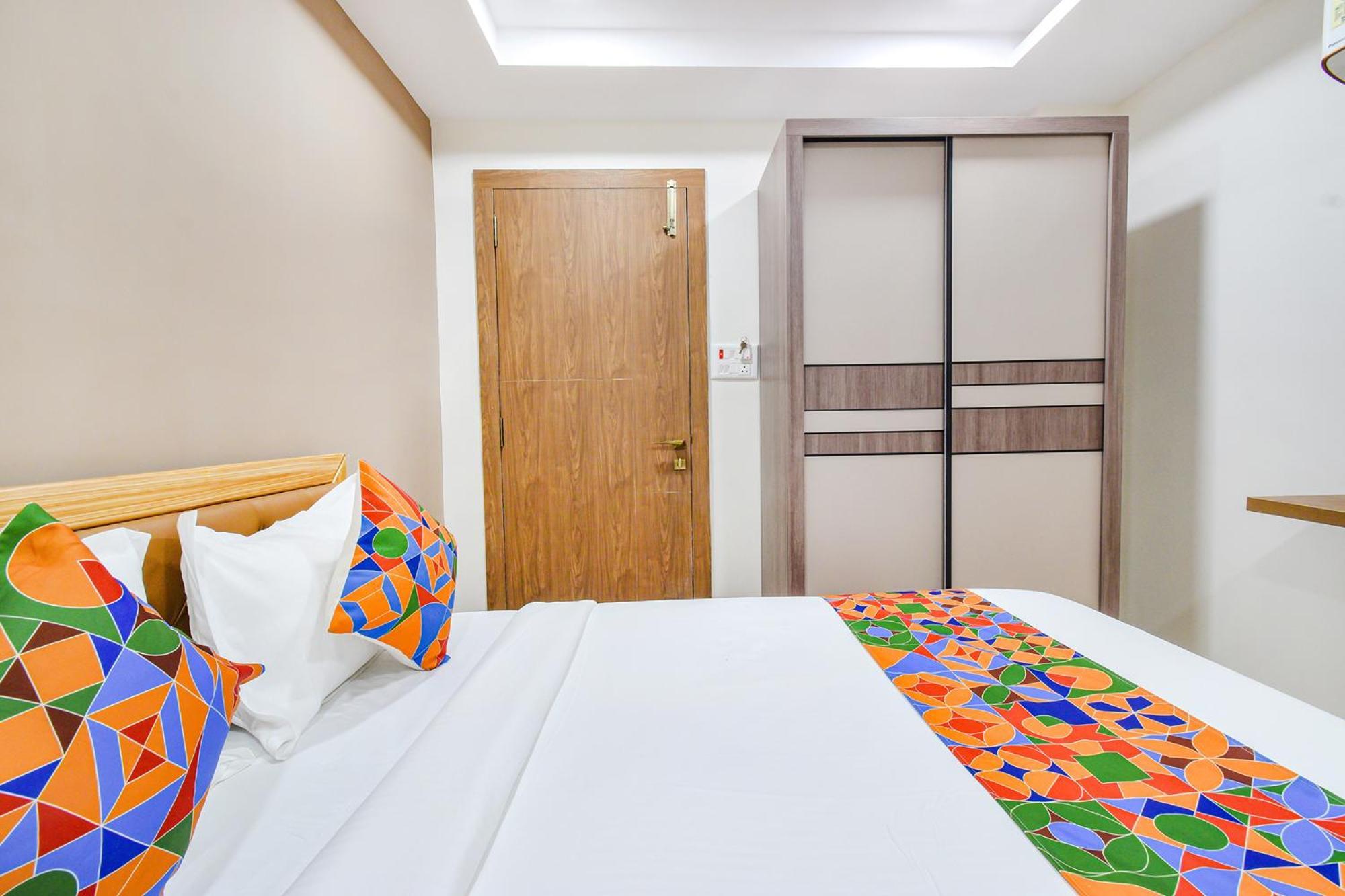 היידראבד Fabhotel Seri - Nr Kims Hospital, Gachibowli מראה חיצוני תמונה