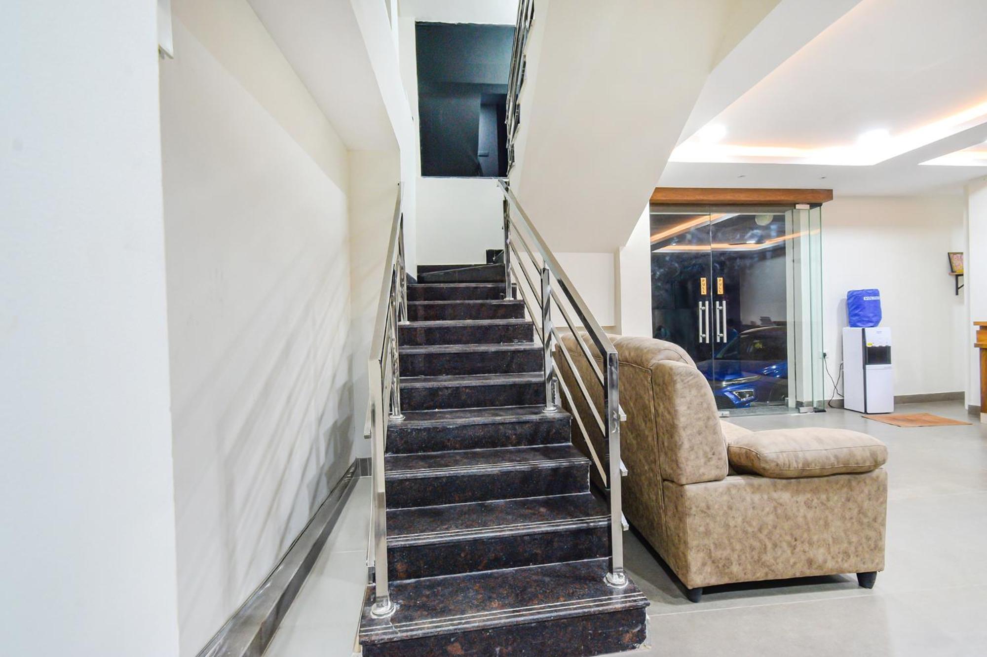 היידראבד Fabhotel Seri - Nr Kims Hospital, Gachibowli מראה חיצוני תמונה
